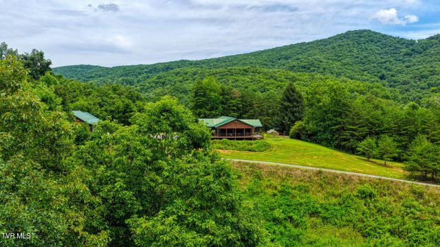 201 Early Branch Road, Rogersville, TN 37857