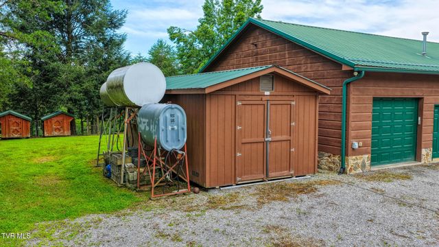 201 Early Branch Road, Rogersville, TN 37857