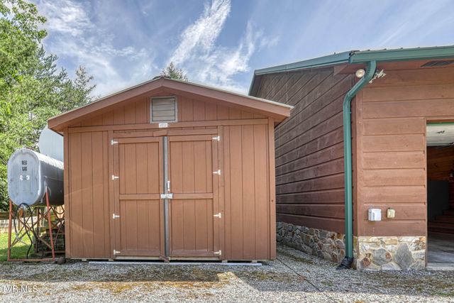 201 Early Branch Road, Rogersville, TN 37857