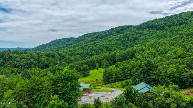 201 Early Branch Road, Rogersville, TN 37857
