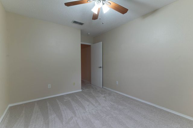 633 Manchester Drive, Mansfield, TX 76063