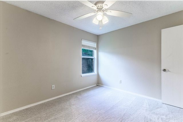 633 Manchester Drive, Mansfield, TX 76063