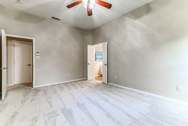 633 Manchester Drive, Mansfield, TX 76063