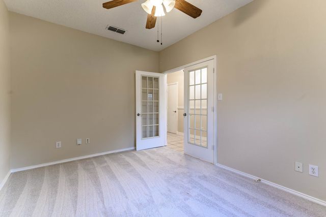633 Manchester Drive, Mansfield, TX 76063