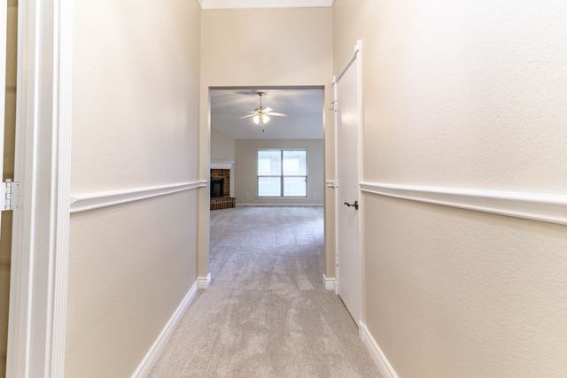 633 Manchester Drive, Mansfield, TX 76063