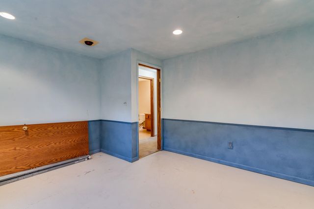 2118 E James, Derby, KS 67037