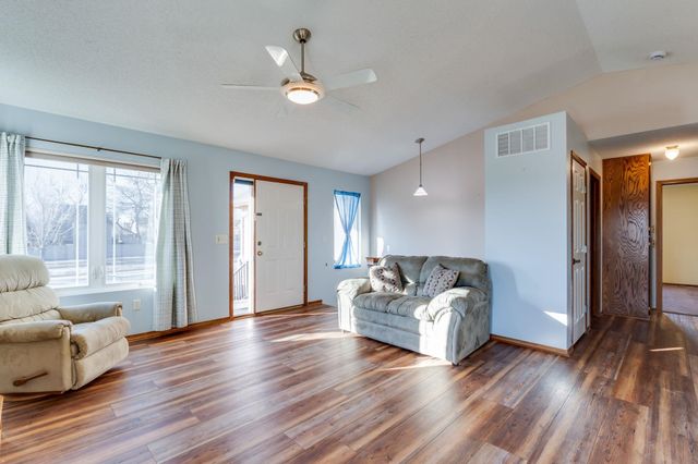 2118 E James, Derby, KS 67037