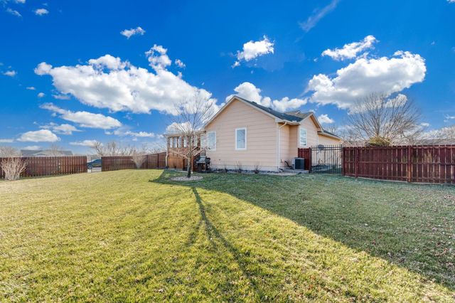2118 E James, Derby, KS 67037