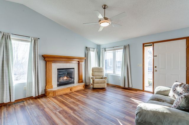 2118 E James, Derby, KS 67037