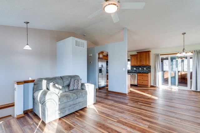 2118 E James, Derby, KS 67037