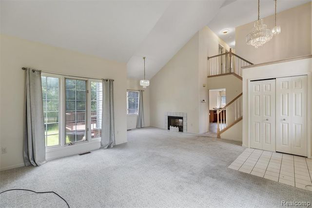 750 Clairpointe Woods Drive, Detroit, MI 48215