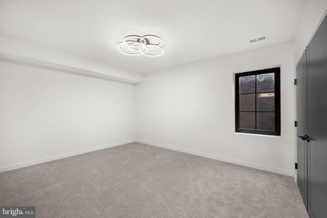 113 JAMES DR SW, Vienna, VA 22180