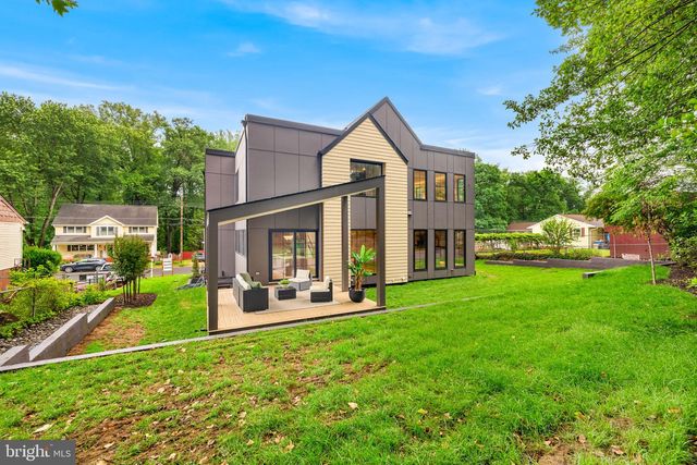 113 JAMES DR SW, Vienna, VA 22180