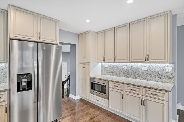 250 N Irving Avenue, Hillside, IL 60162