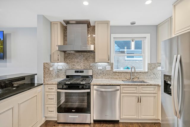 250 N Irving Avenue, Hillside, IL 60162