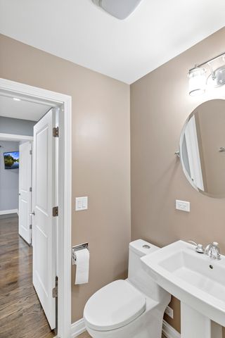 250 N Irving Avenue, Hillside, IL 60162