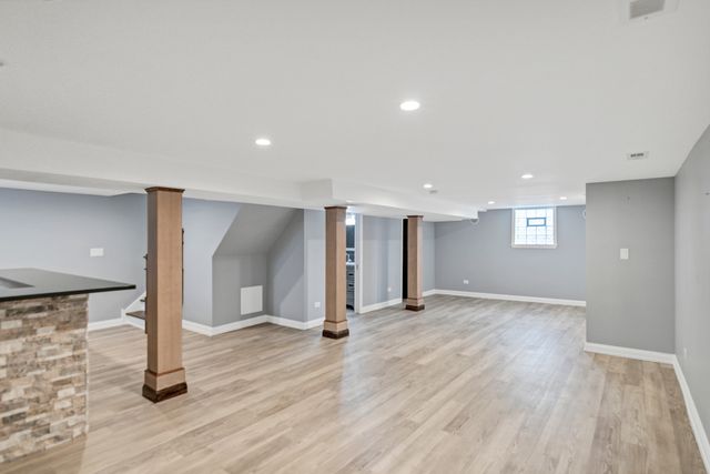 250 N Irving Avenue, Hillside, IL 60162