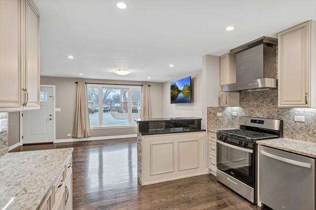 250 N Irving Avenue, Hillside, IL 60162