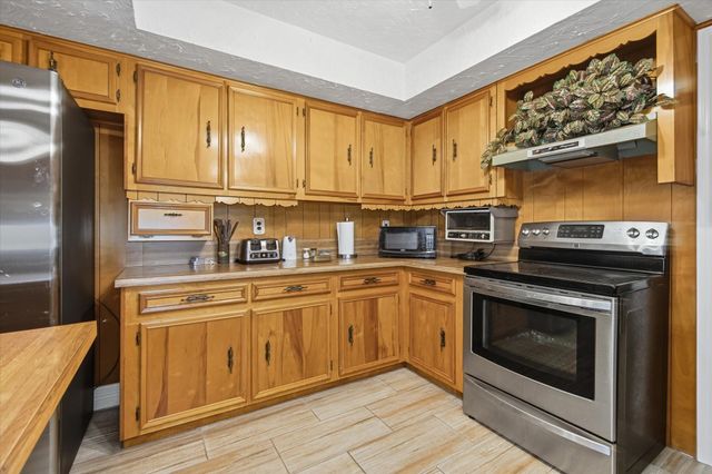 411 County Road 2298, Cleveland, TX 77327