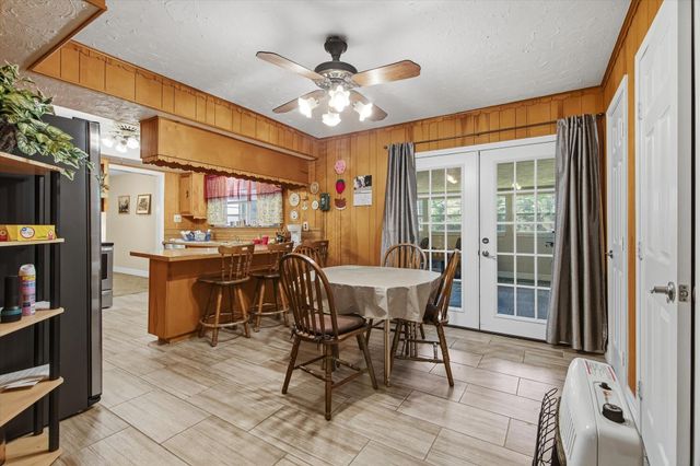 411 County Road 2298, Cleveland, TX 77327
