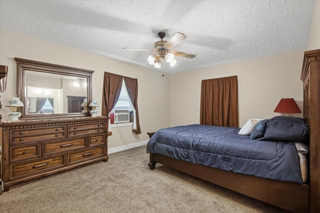 411 County Road 2298, Cleveland, TX 77327