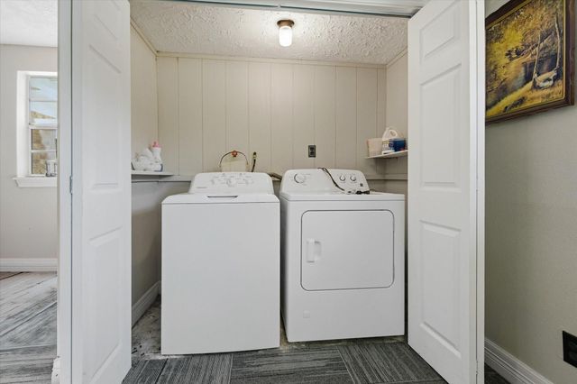 411 County Road 2298, Cleveland, TX 77327