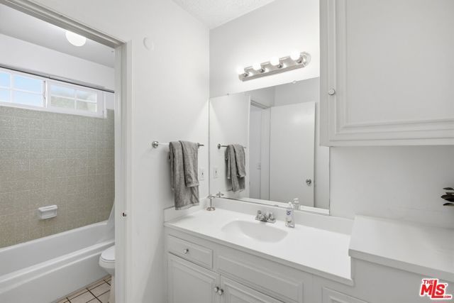 3720 Vinton Avenue 8, Los Angeles, CA 90034