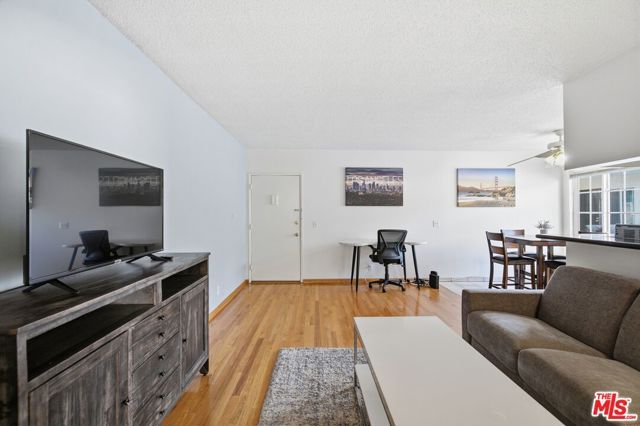 3720 Vinton Avenue 8, Los Angeles, CA 90034