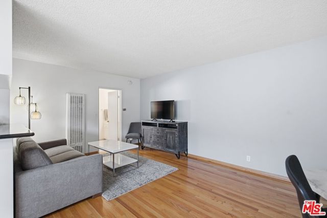 3720 Vinton Avenue 8, Los Angeles, CA 90034