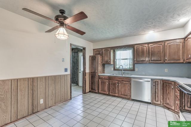 3412 Leawood Drive, Bellevue, NE 68123