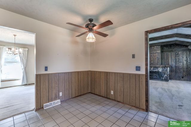 3412 Leawood Drive, Bellevue, NE 68123