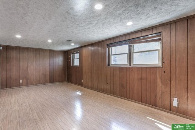 3412 Leawood Drive, Bellevue, NE 68123