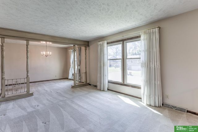3412 Leawood Drive, Bellevue, NE 68123
