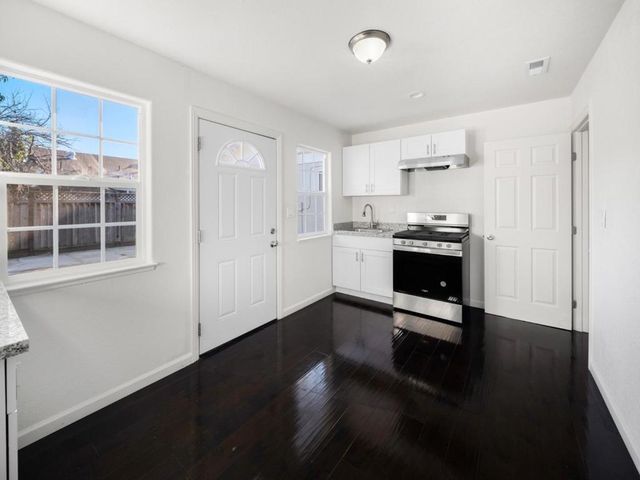 100 Beacon Drive, Milpitas, CA 95035