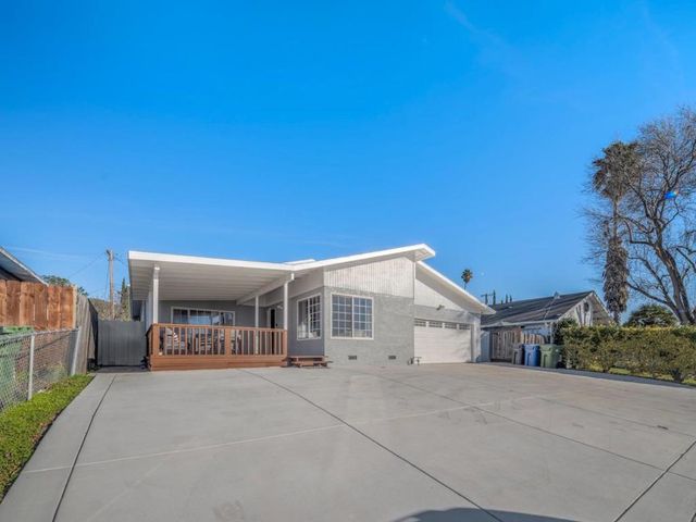 100 Beacon Drive, Milpitas, CA 95035