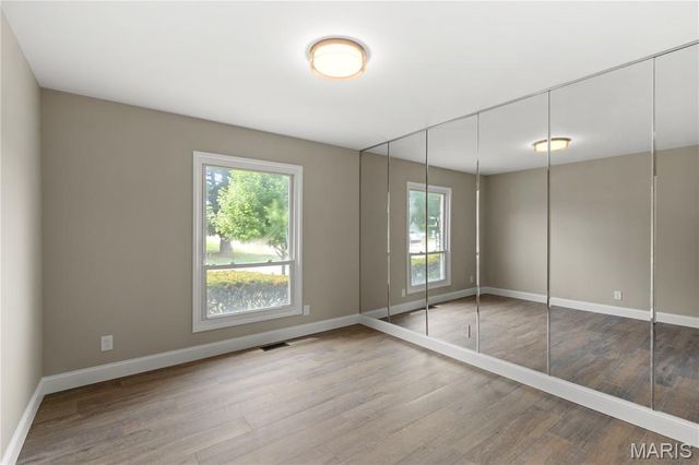 3475 Stonehaven, Florissant, MO 63033