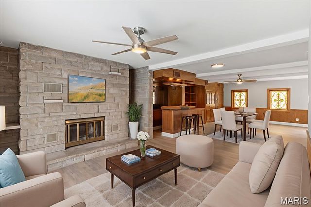 3475 Stonehaven, Florissant, MO 63033