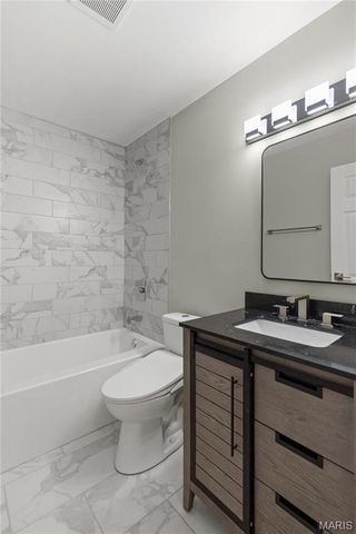 3475 Stonehaven, Florissant, MO 63033