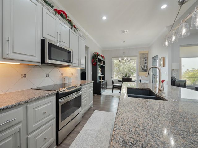 504 Cedar Mountain DR, Marble Falls, TX 78654