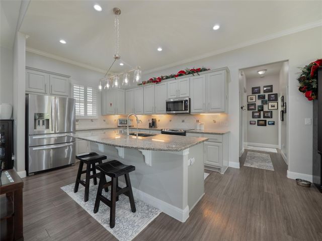 504 Cedar Mountain DR, Marble Falls, TX 78654