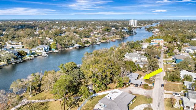 3306 N PERRY AVENUE, Tampa, FL 33603