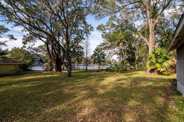 3306 N PERRY AVENUE, Tampa, FL 33603