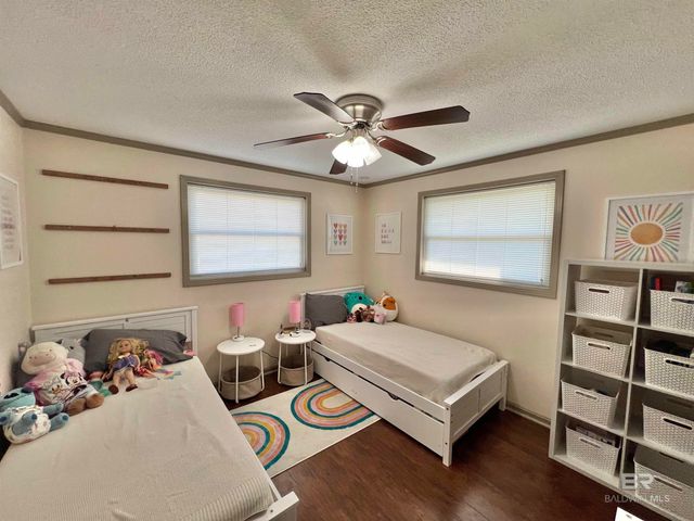 4075 Macks Road, Century, FL 32535