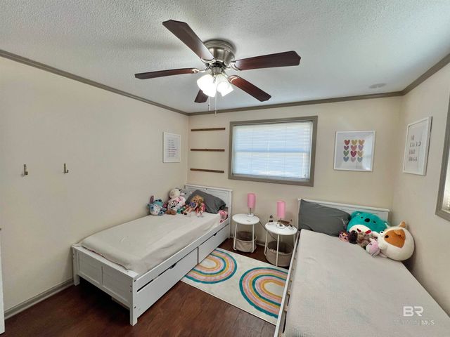 4075 Macks Road, Century, FL 32535