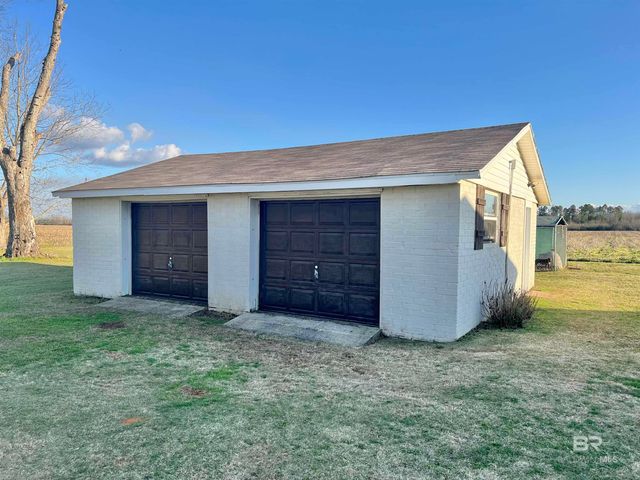 4075 Macks Road, Century, FL 32535