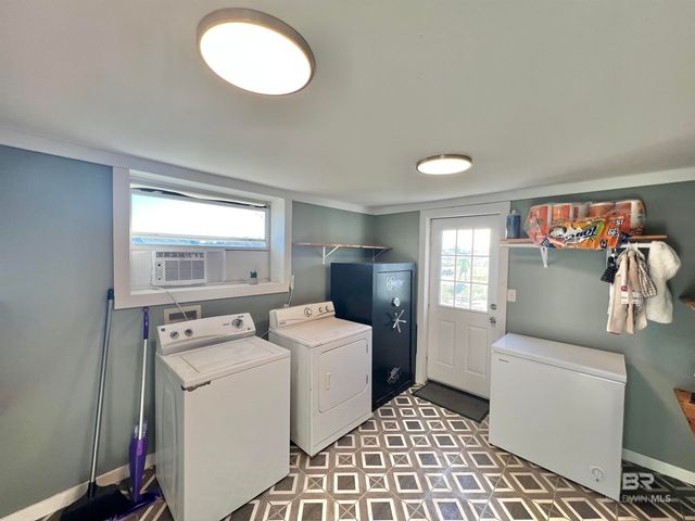 4075 Macks Road, Century, FL 32535