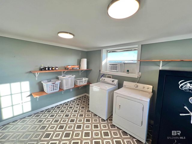 4075 Macks Road, Century, FL 32535