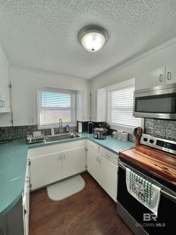 4075 Macks Road, Century, FL 32535