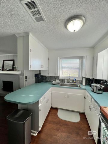 4075 Macks Road, Century, FL 32535