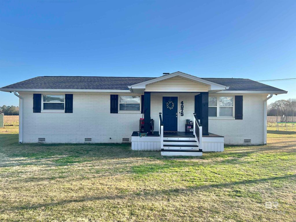 4075 Macks Road, Century, FL 32535